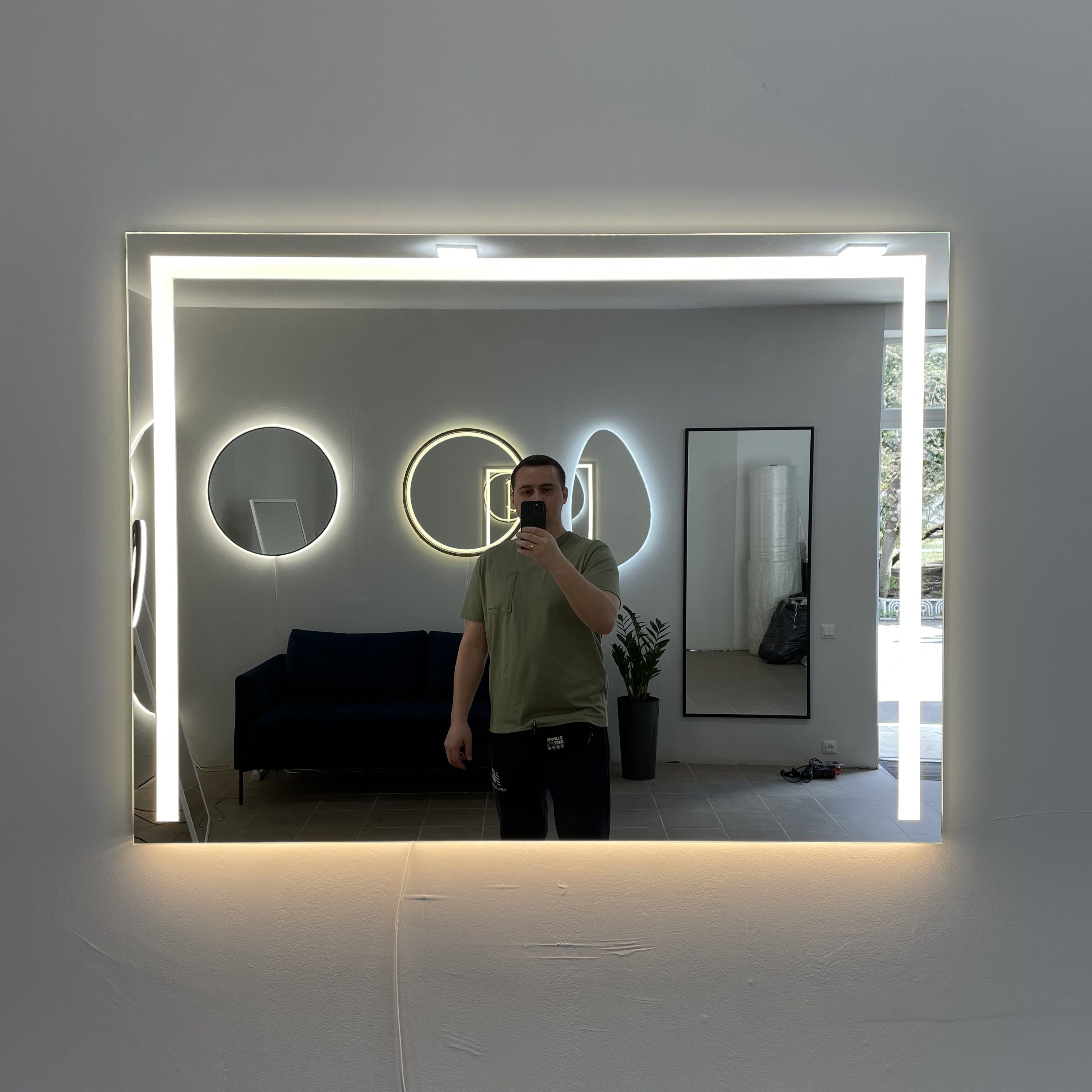 Прямокутне дзеркало IMAGINATIVE з фронтальним та фоновим світлом/208